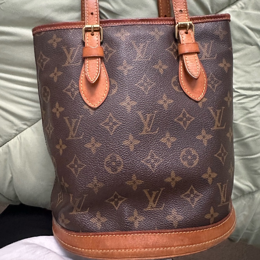 100% AUTHENTIC Vintage Louis Vuitton Monogram Petite Bucket Bag